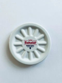 Porcelánový tácek